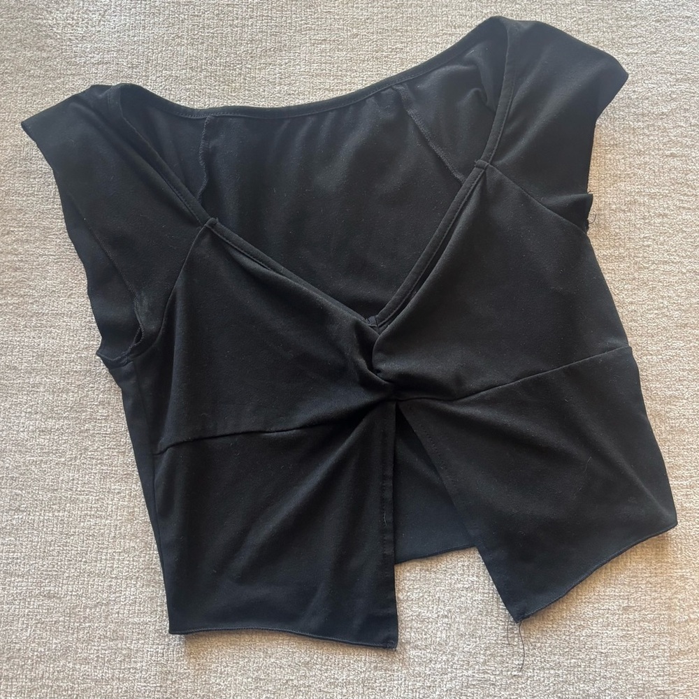 Black Cropped Twist Front Top | Trendy Minimal Going Out Top - Picture 1 of 3